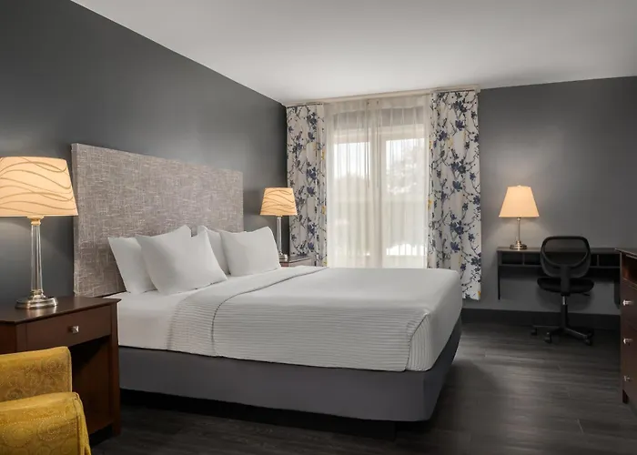 The On Sheridan Hotel